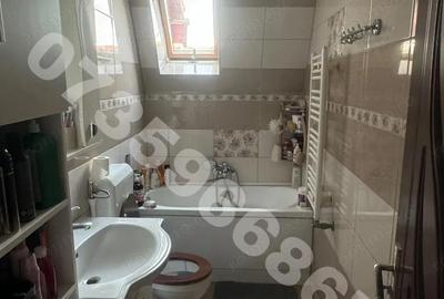 Apartament cu 3 camere semidecomandat în Girocului - 2