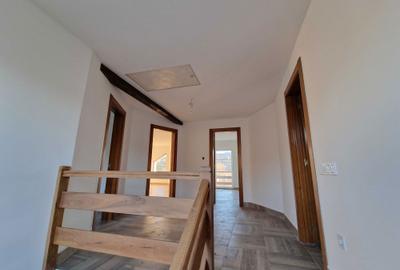 Casă cu 4 camere în Apahida - 1