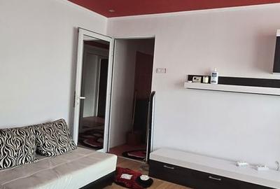 Apartament cu 2 camere în Micro 6 - 7