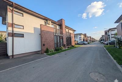 Casă individuală cu 4 camere cu Canalizare în Central - 2