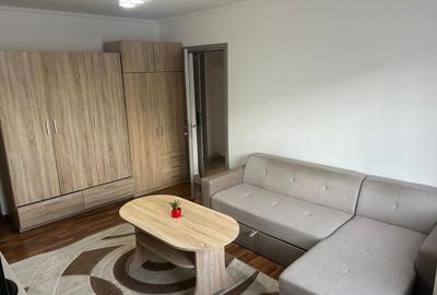 Apartament cu 2 camere decomandat în Calea București - 2