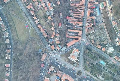 Teren intravilan, ultracentral. - 28