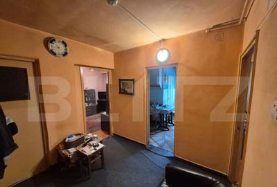 Apartament de vanzare, cu 2 camere, decomandat, zona Mihai E - 6