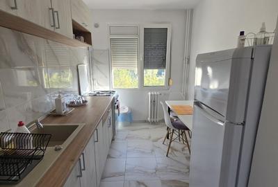 Theodor Pallady, chiar la metrou 1 Decembrie 1918, stradal - 2