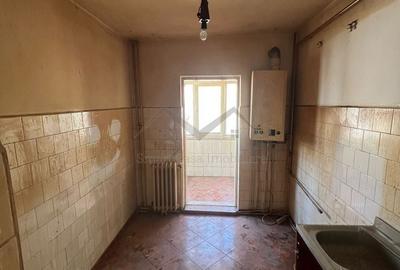 Apartament cu 2 camere decomandat în Nicolina - 4