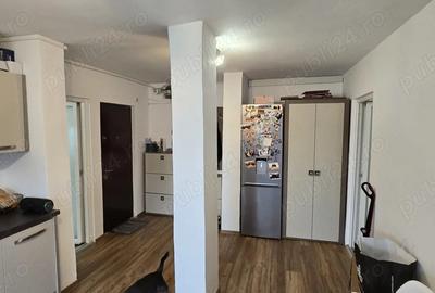 Apartament cu 3 camere decomandat în Rogerius