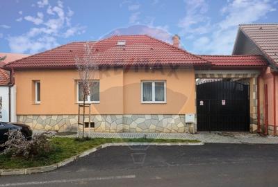 Casă individuală cu 4 camere cu Teren 599 Mp în Cristian