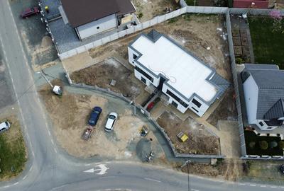 Duplex cu 4 camere cu Canalizare în Moșnița Nouă - 2