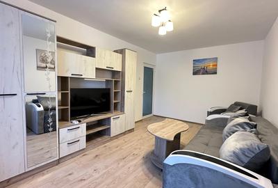 Apartament cu 2 camere decomandat în Micro 17 - 2