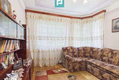 Casă cu 10 camere cu Teren 503 Mp în Central - 12