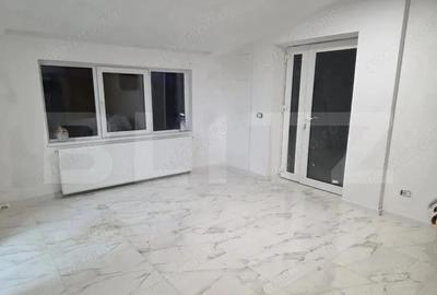 Casă cu Teren 538 Mp în Priseaca - 9