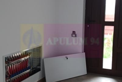Casă cu 3 camere cu Teren 382 Mp în Vest - 3