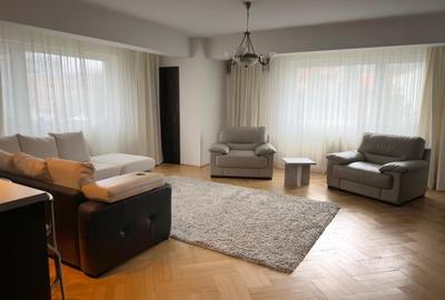 Apartament cu 3 camere decomandat în Băneasa - 1
