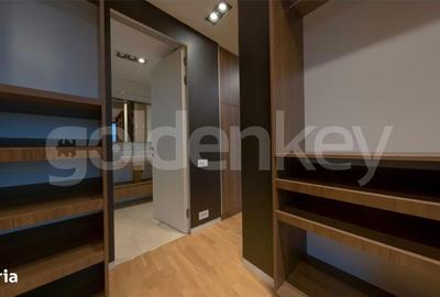 Casă cu 6 camere cu Garaj în Central - 16