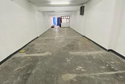 Spațiu comercial, de 80 mp, în UTA - 7