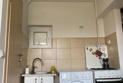 Studio cochet de vanzare - 2