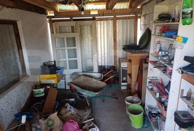 Casă cu 3 camere cu Teren 2000 Mp în Central