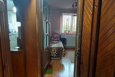 Apartament cu 3 camere în Aleșd - 2