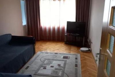 Apartament 3 camere, Micro 39 A - 1