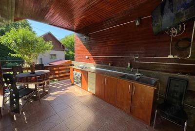 Casă în Cheia - 10