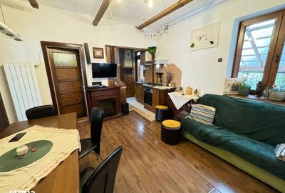 Casă cu 3 camere decomandat în Cristian - 3