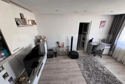 Apartament cu 2 camere nedecomandat în Micro 6