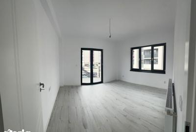 Apartament cu 3 camere decomandat în Socola - 2