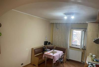 Apartament cu 2 camere decomandat, mobilat în 9 Mai - 16