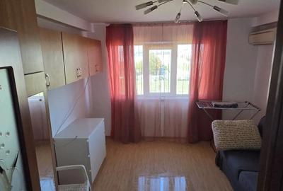 Vand garsoniera 20 m patrati + loc de parcare din terenul blocului - 1