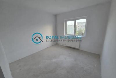 Apartament cu 3 camere decomandat în Malu Roșu - 2