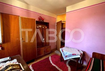 Apartament cu 4 camere decomandat în Central - 3
