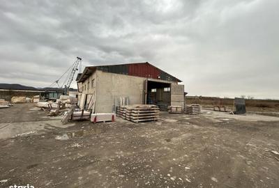 Spațiu comercial, de 2,800 mp, în Central - 4