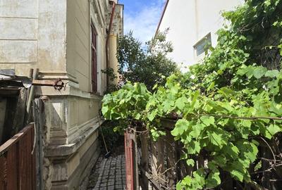 Casă individuală cu 7 camere cu Canalizare în Dorobanți - 12