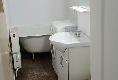 Apartament cu 3 camere semidecomandat în Central - 4