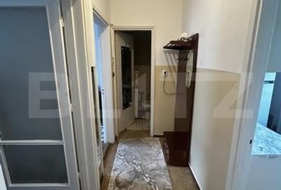 Apartament 2 camere decomandat, etaj intermediar, zona Tractorul - 9