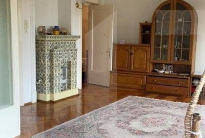 Vila cu 11 camere, 450 mp, teren cu 620 mp, 2 locuri de parc - 5