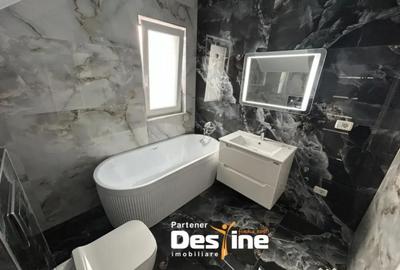 Casă cu 4 camere cu Teren 350 Mp în Rediu - 10