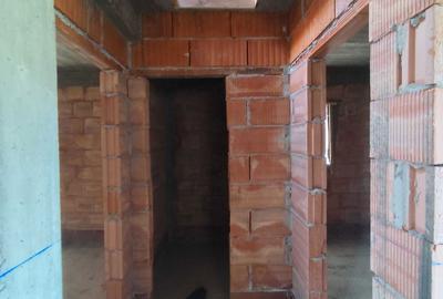 Casă cu 4 camere în Găgeni - 3