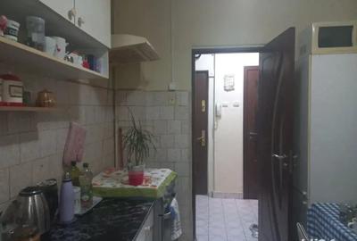 Apartament cu 3 camere semidecomandat în Central - 7