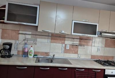 Te poti muta imediat! Apartament spatios, etaj intermediar! CE1110 - 10