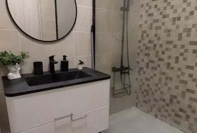 Apartament cu 2 camere decomandat, mobilat în Uverturii