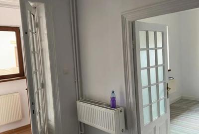 Casă cu 3 camere cu Teren 115 Mp în 13 Septembrie - 19