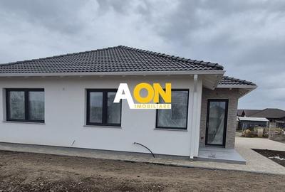 Casă individuală cu 4 camere cu Canalizare în Micești - 3