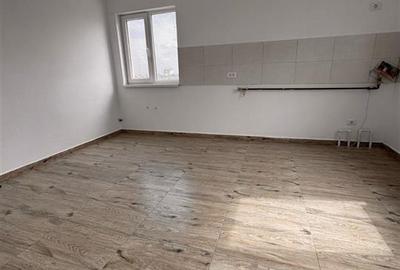 Casă cu 4 camere cu Teren 210 Mp în Central - 11