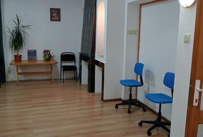 Spatiu birou, Dristor, benzinăria Rompetrol,  etajul 2, 3 camere, 1 grup sanitar - 3