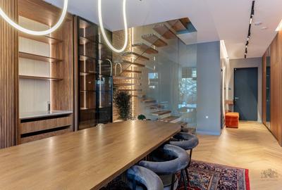 Vila de inchiriat/ vanzare - 6 camere- piscina - pompe de caldura - 6