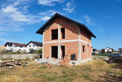 Casă cu 4 camere în Giarmata - 1