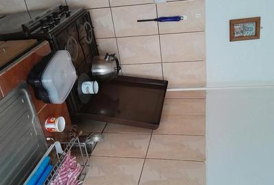 Casă cu 4 camere cu Teren 600 Mp în Ipotești - 2