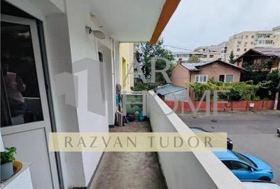 Apartament 4 camere 80mp , P-ta Mihai Viteazul , zona centra - 3