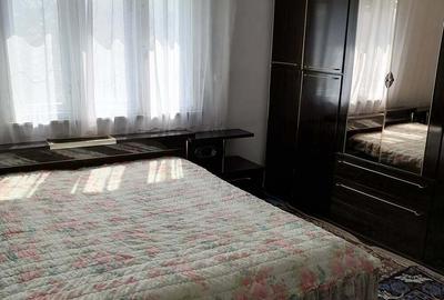 Casă cu 4 camere în Nicolae Bălcescu - 1